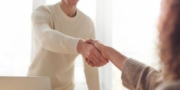 Pass your job interview in English : Get your dream job!